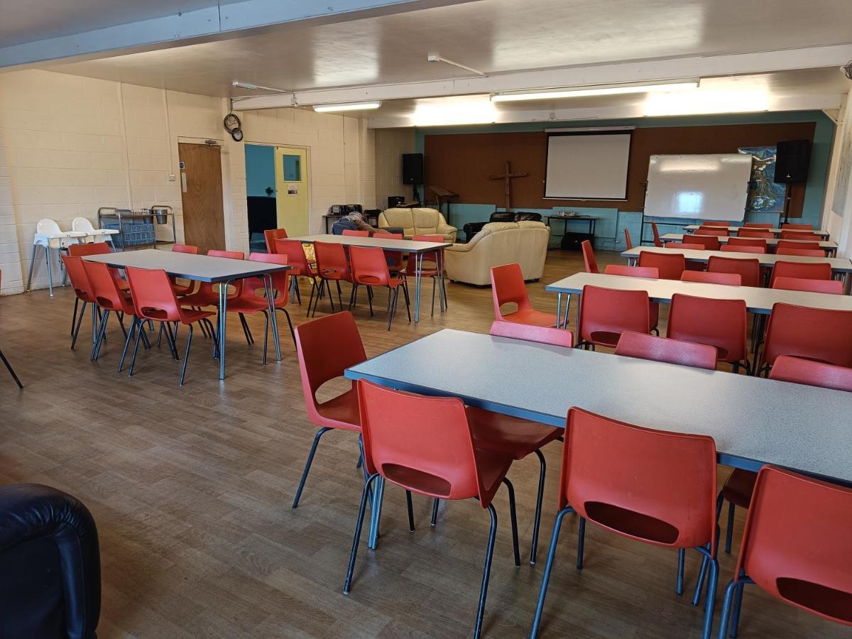 Y Doc At World Horizons Community Hub Vandrehjem Llanelli Eksteriør billede