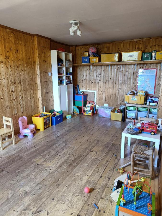 Y Doc At World Horizons Community Hub Vandrehjem Llanelli Eksteriør billede